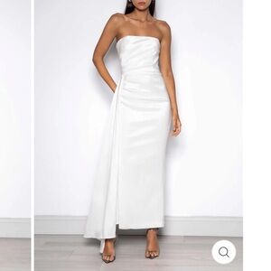 BRIDAL PAULINA WHITE DRESS. BRAND NEW